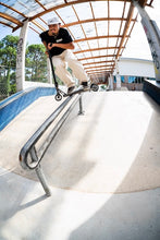 Afbeelding in Gallery-weergave laden, Blunt Prodigy X One Scooter Blue-1