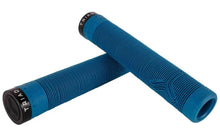Afbeelding in Gallery-weergave laden, Triad Conspiracy 155 Grips Blue-1