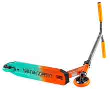 Afbeelding in Gallery-weergave laden, Versatyl Cosmopolitan V2 Scooter Orange Blue-3