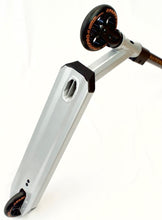 Afbeelding in Gallery-weergave laden, Invert Park PRO Scooter Raw/Black/Orange-5