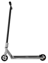 Afbeelding in Gallery-weergave laden, North Orbit Scooter Silver-1