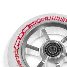 Afbeelding in Gallery-weergave laden, North Riley Maltais 115 Wheel Silver White-1