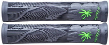 Afbeelding in Gallery-weergave laden, ODI Hucker Signature Grips Black Green