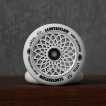 Afbeelding in Gallery-weergave laden, Root Lotus ScooterFlow 110 Wheel White-2