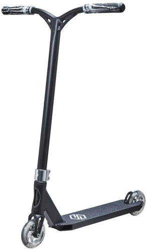 Striker Lux Scooter Silver Limited Edition