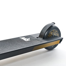 Afbeelding in Gallery-weergave laden, Nitro Circus RW Signature 500 Stuntstep Zwart 88,5 cm ⭐⭐⭐⭐⭐